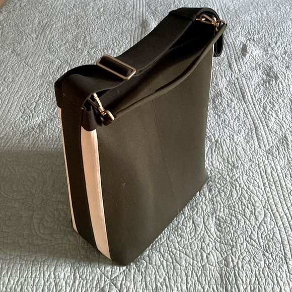 Rothy's Handbags - Rothy’s Forest Green Bucket Bag